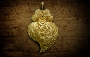 coracao-de-viana-portuguese-souvenir-300x190